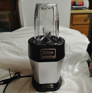 Ninja Compact 900 Watt Blender in Black and Silver